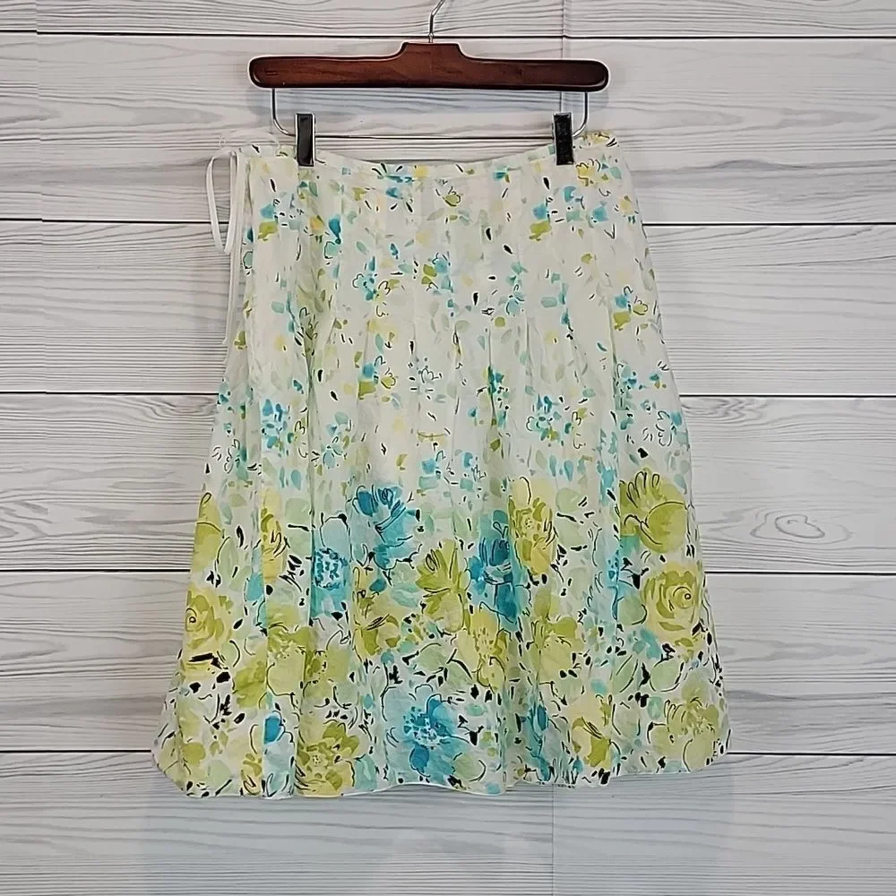 Nine West floral print mini skirt with pleats Women's Size 10